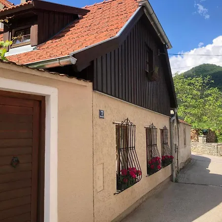 Zum Roten Tor アパート